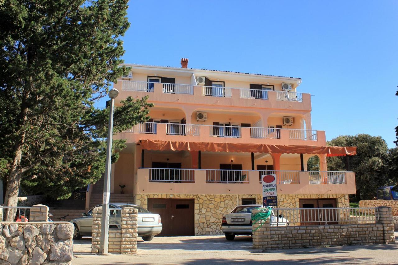 Apartments And Rooms By The Sea Mandre, Pag - 3557 Колан Екстер'єр фото