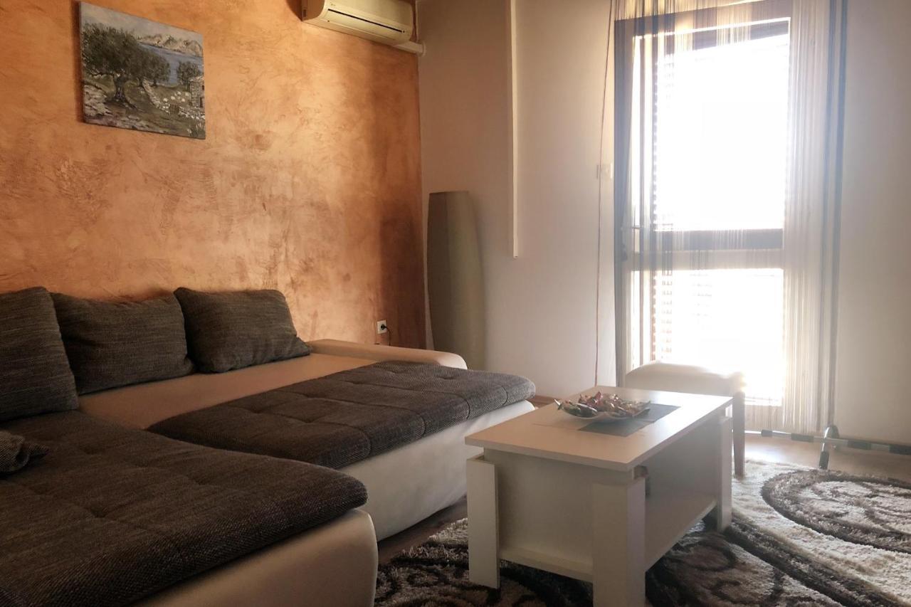 Apartments And Rooms By The Sea Mandre, Pag - 3557 Колан Екстер'єр фото
