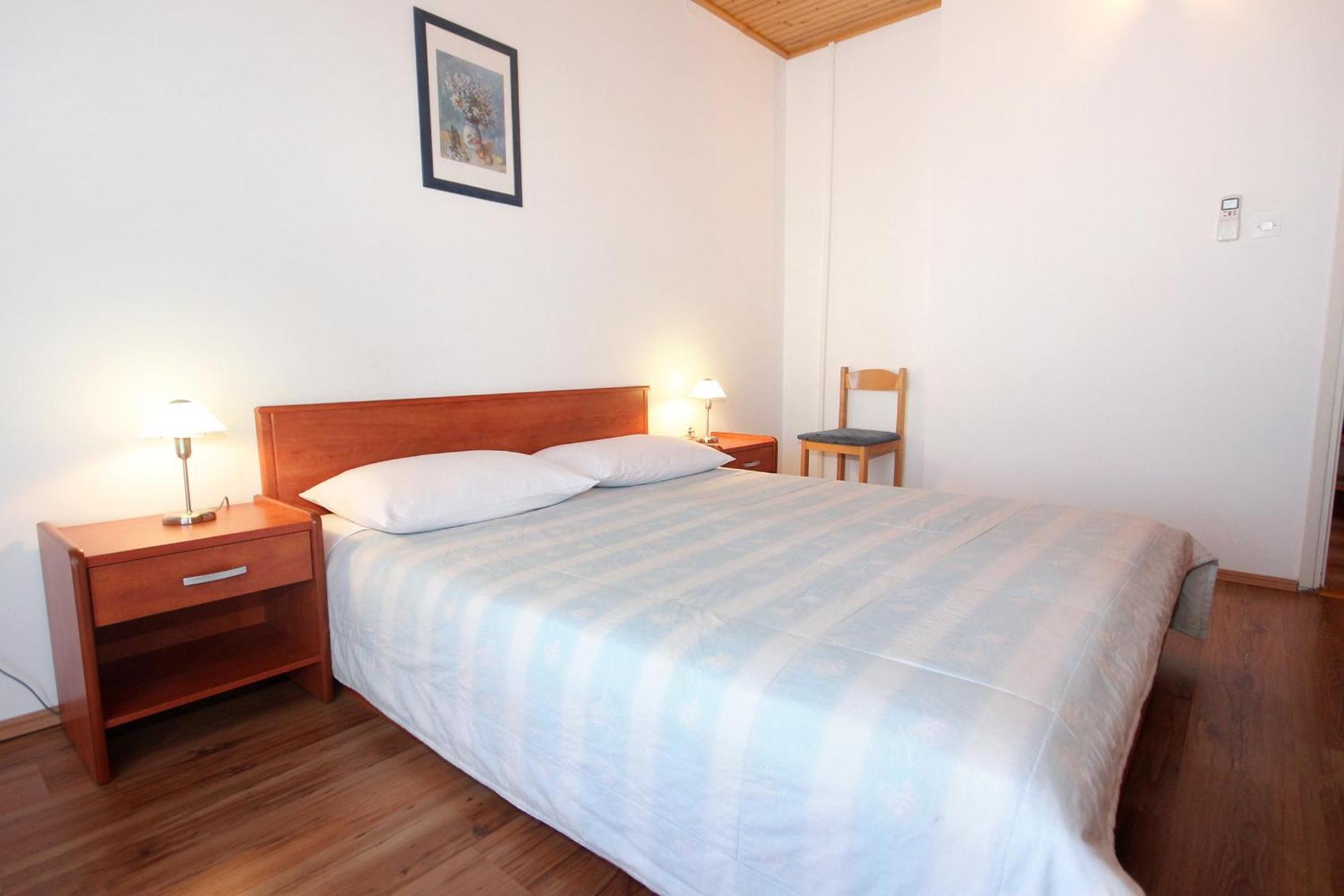 Apartments And Rooms By The Sea Mandre, Pag - 3557 Колан Номер фото