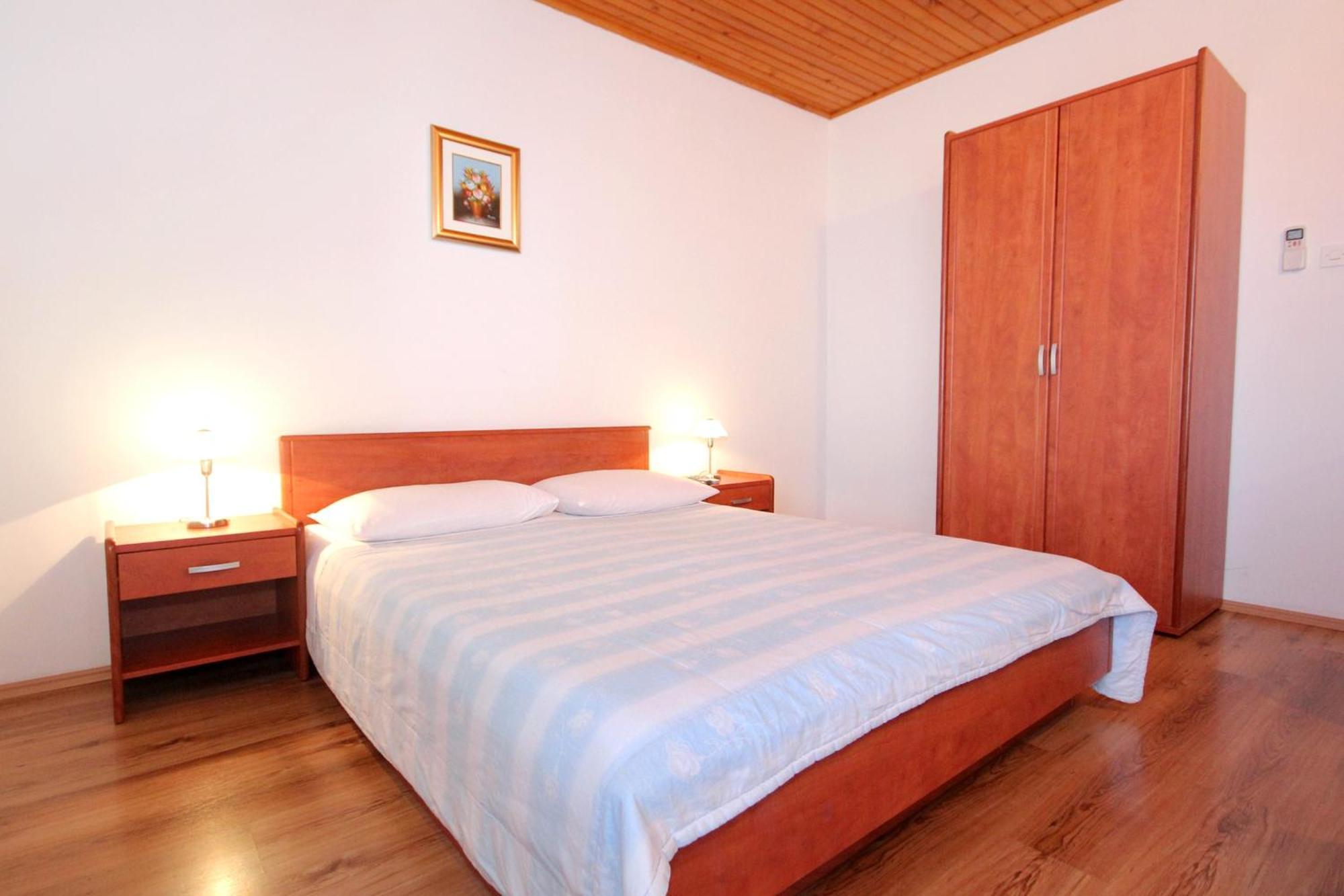 Apartments And Rooms By The Sea Mandre, Pag - 3557 Колан Номер фото
